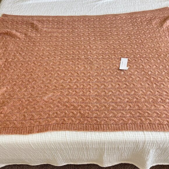 New Cupcakes and Cashmere Decorative Throw Blanket Orange Cable Knit 50 x 60